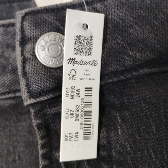 Madewell The Curvy Perfect Vintage Jean Black Lunar Wash Plus Size 24W - Picture 4 of 8